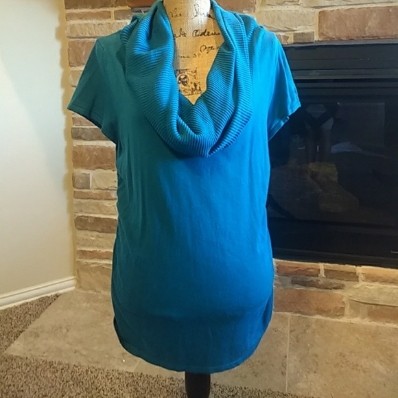 Apt. 9 Tops - Final price! Apt 9 XL